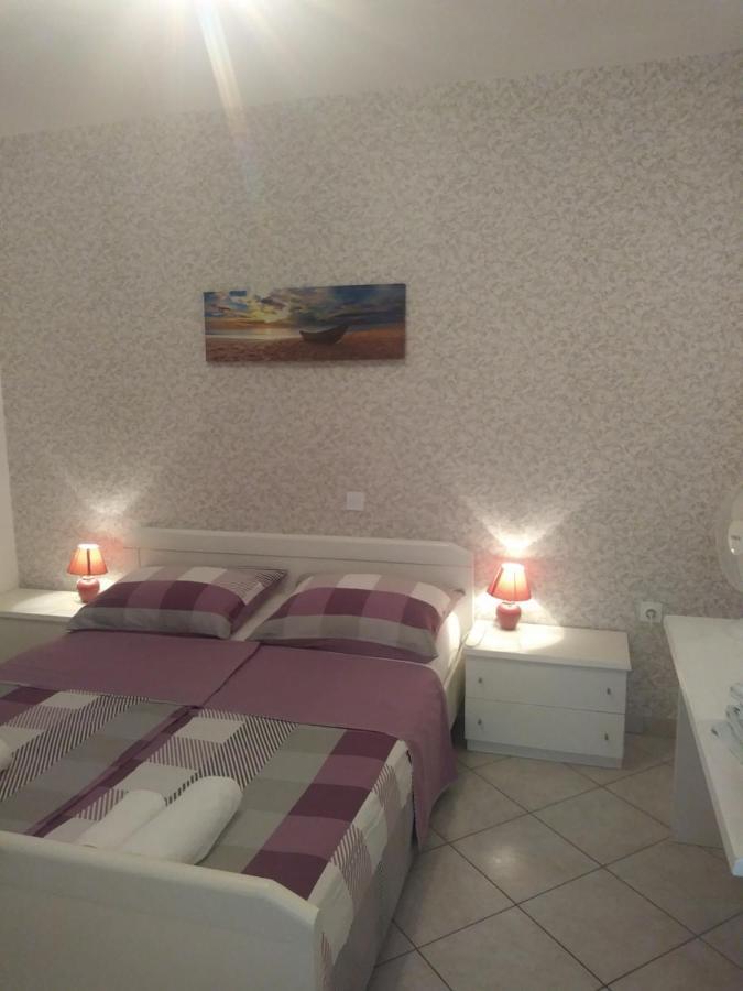 Apartments Soljacic Bol Buitenkant foto
