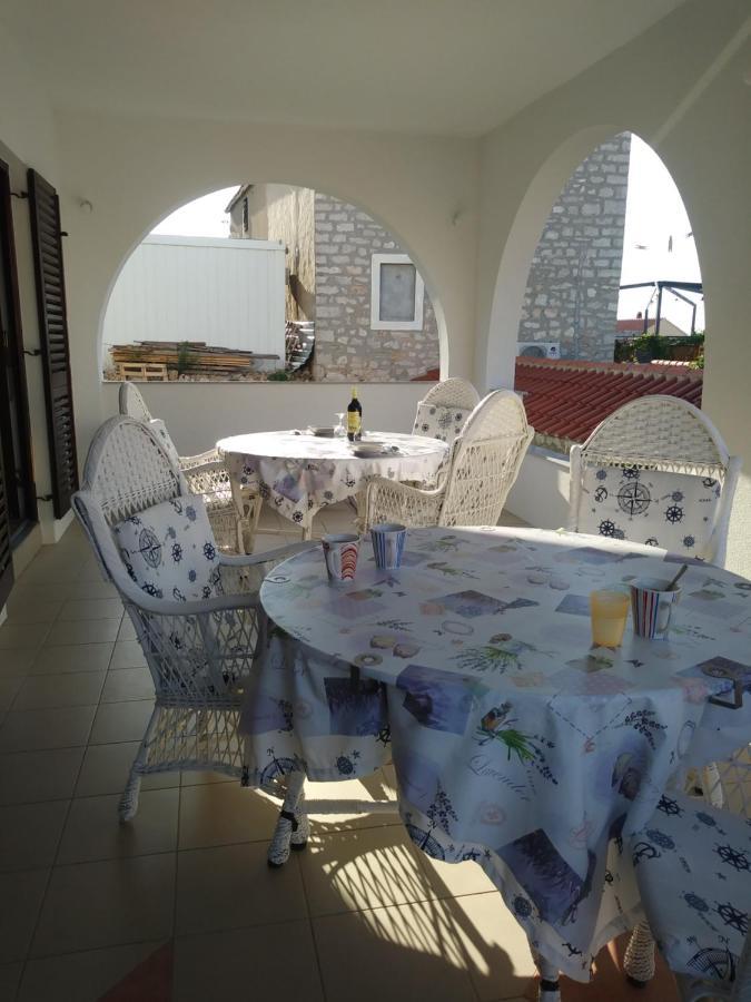 Apartments Soljacic Bol Buitenkant foto
